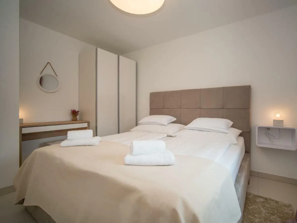 Holiday Home Ivana By Interhome Gostinjac