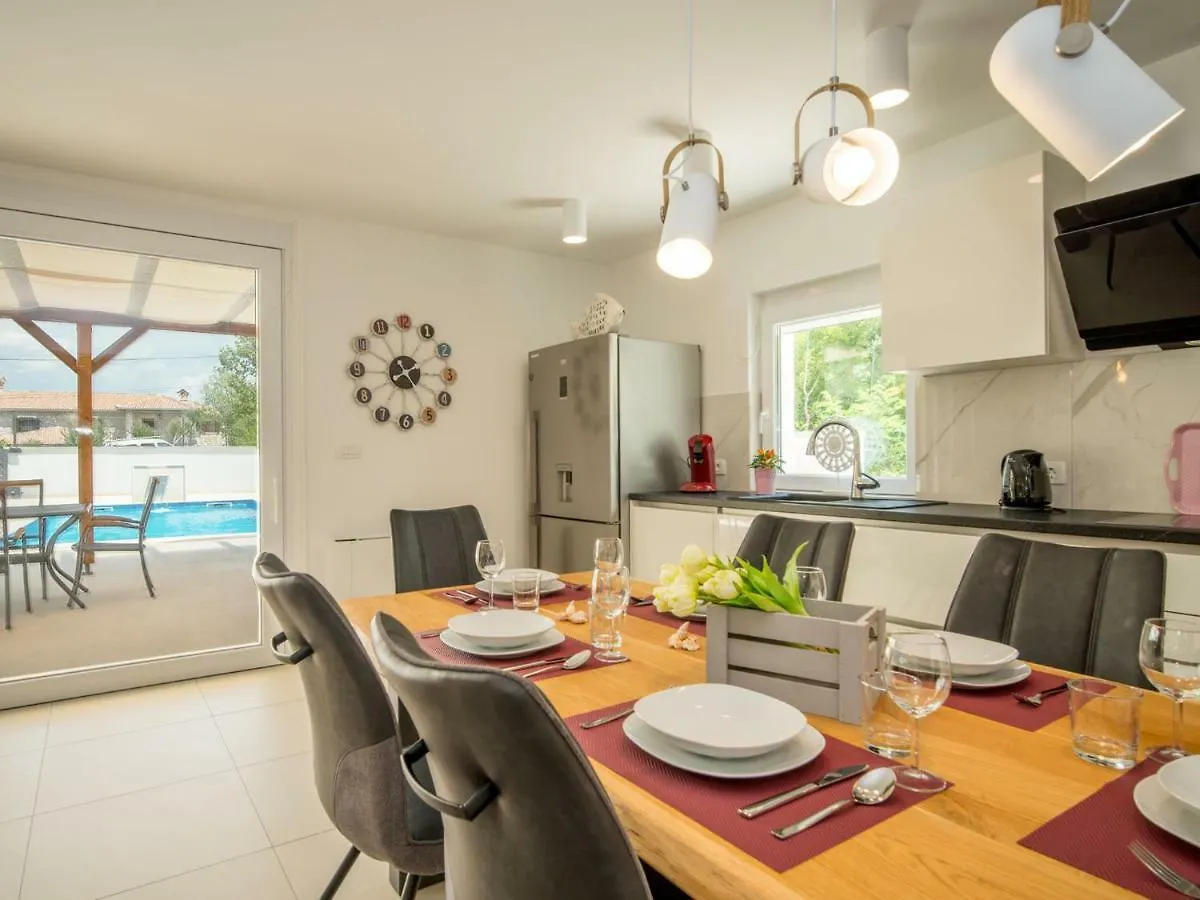 Holiday Home Ivana By Interhome Gostinjac 0*,  クロアチア
